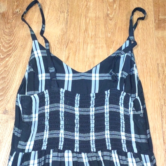 Womens medium length plaid dress - Picture 6 of 14